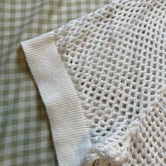 Torrid white crochet mesh fishnet style polo shirt - Picture 5 of 8